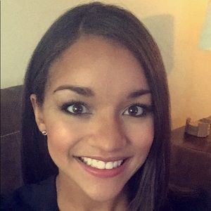 Meet your Posher, Rikara